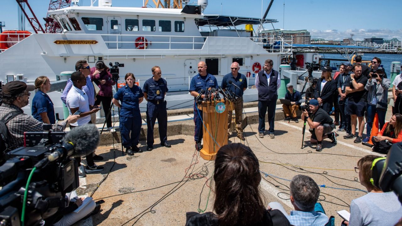 فرق الإنقاذ تسابق الموت للغواصة المفقودة مع نفاد الأكسجين.. وعيون العالم تترقب