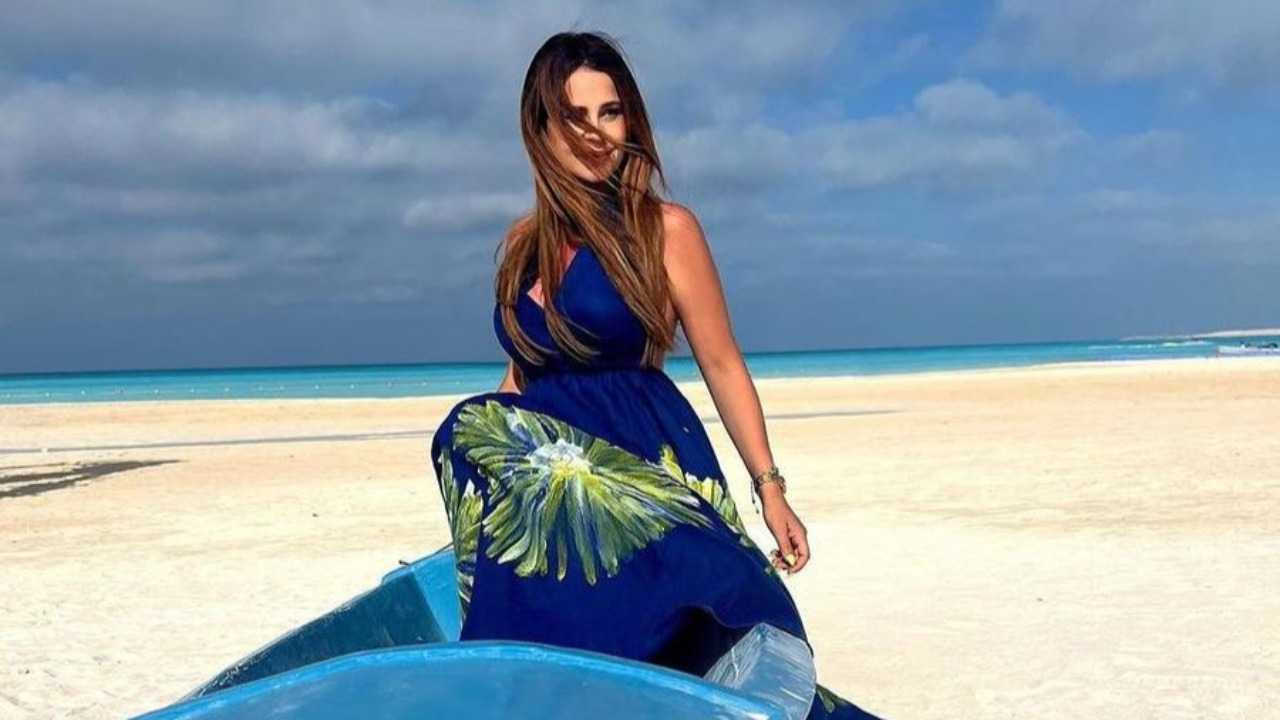 أفكار فساتين صيفية مستوحاة من اختيارات النجمات العربيات