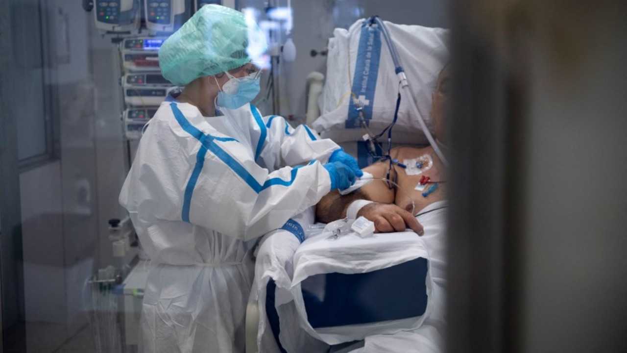 انتشار متحور كورونا الجديد 