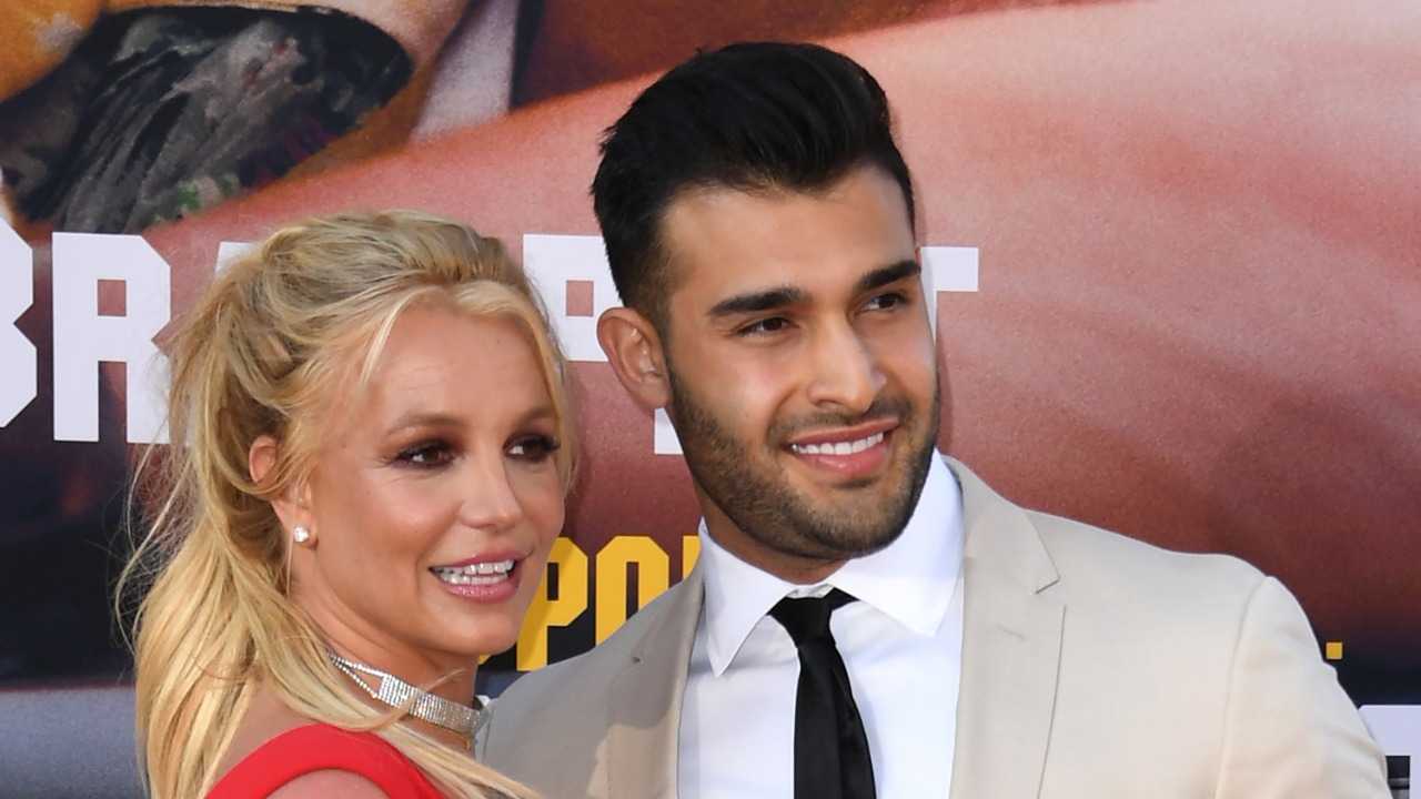 زوج بريتني سبيرز يطلب الطلاق منها