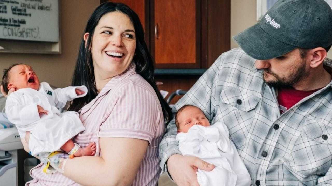 US woman Kelsey Hatcher with rare double uterus gives birth to 'miracle' twin girls on different days