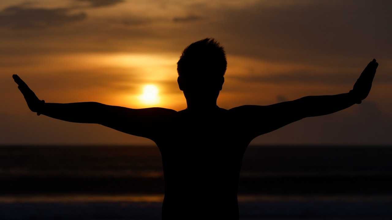 عادات صحية بسيطة تبدأ بها 2024 بروح جديدة ومعنويات مرتفعة