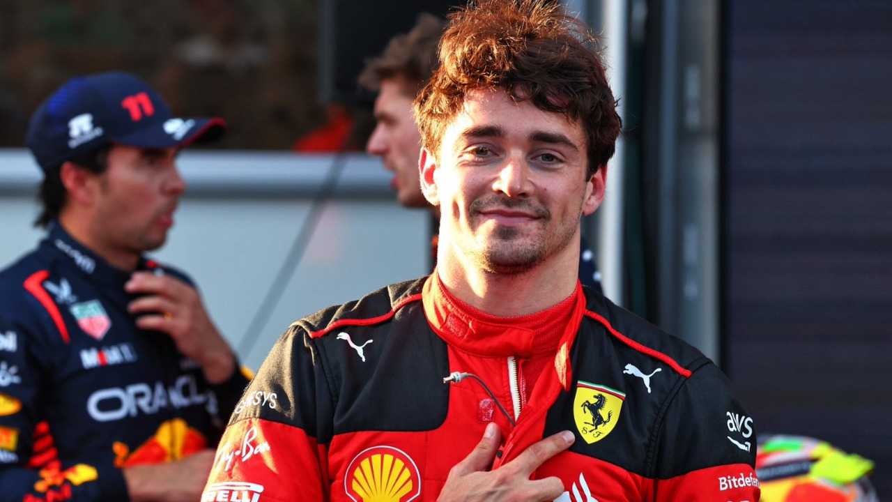 فورمولا واحد: شارل لوكلير يُمدّد عقده مع فيراري إلى ما بعد 2024