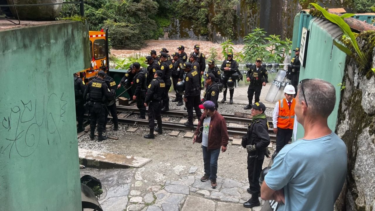 إجلاء السوّاح من ماتشو بيتشو في البيرو وسط إضراب مناهض لـ