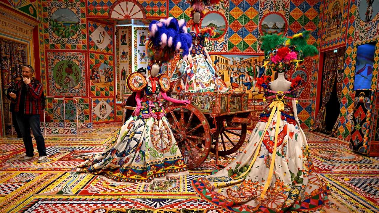 A new exhibition of Dolce & Gabbana's fashion highlights the Italian craftsmanship that inspired them