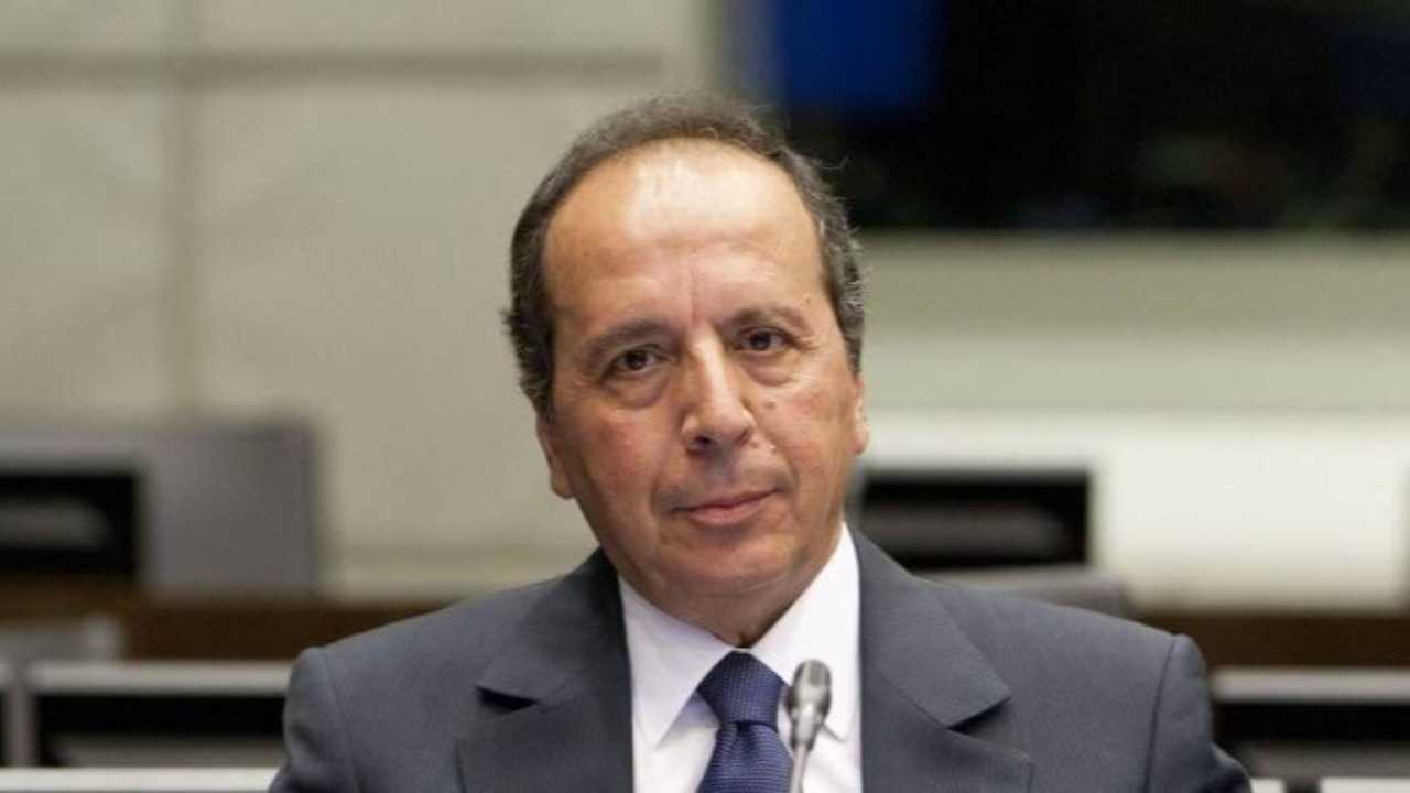السيد:  ضبط المخالفات في الشوارع 