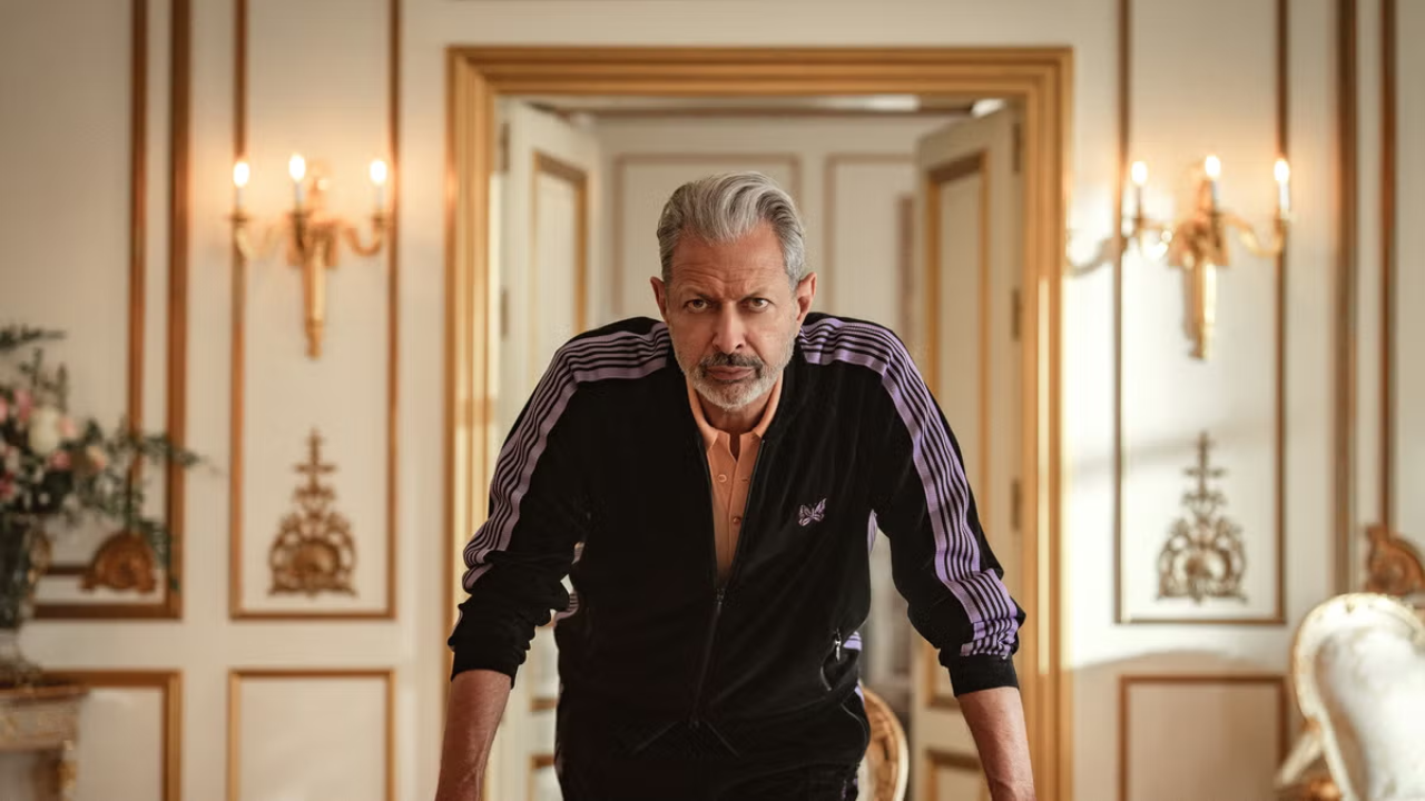 'Kaos': Le créateur Charlie Covell et la star Jeff Goldblum racontent comment ils ont donné vie aux mythes grecs dans la nouvelle série Netflix
