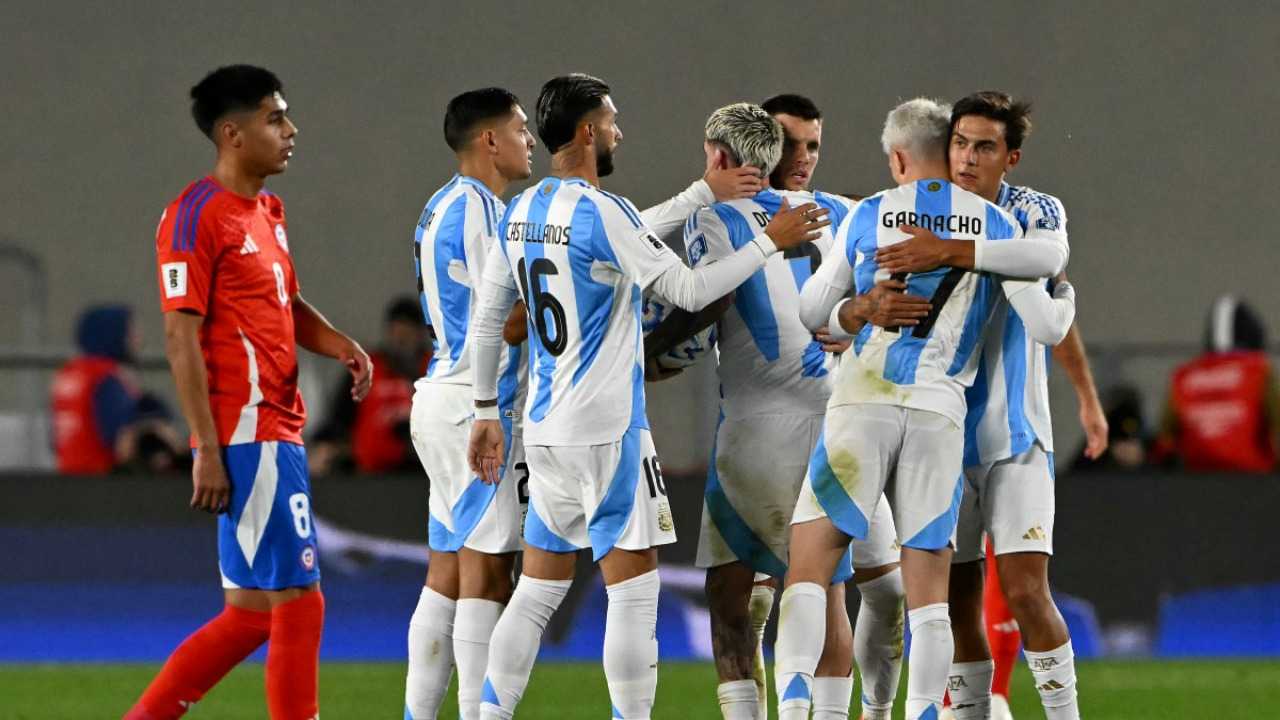 الأرجنتين تواجه كولومبيا للاقتراب أكثر من حسم التأهل إلى كأس العالم 2026 والبرازيل لمواصلة النهوض حين تلعب مع باراغواي