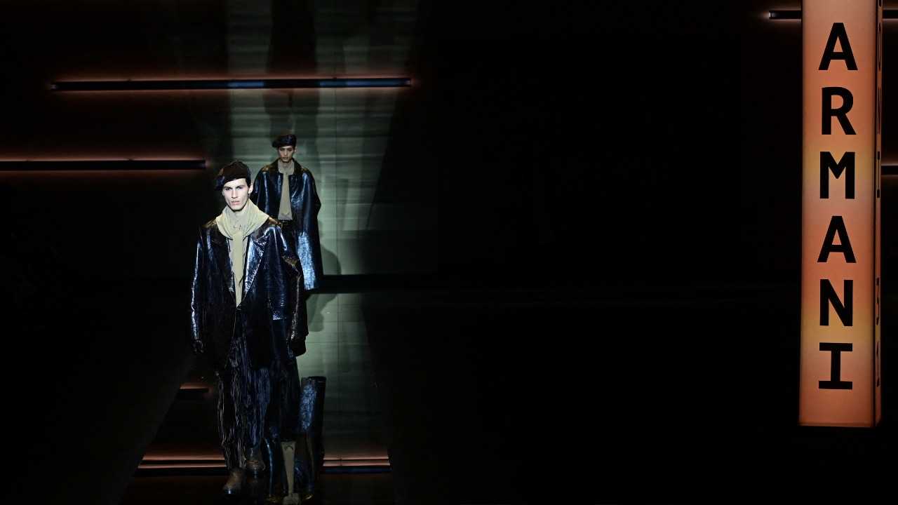 Prada وArmani تعرضان تشكيلتيهما ضمن أسبوع ميلانو للموضة الرجالية