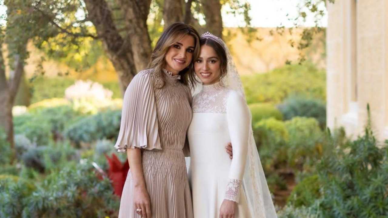 ملكة الأردن رانيا العبدالله تعلن حمل الأميرة إيمان