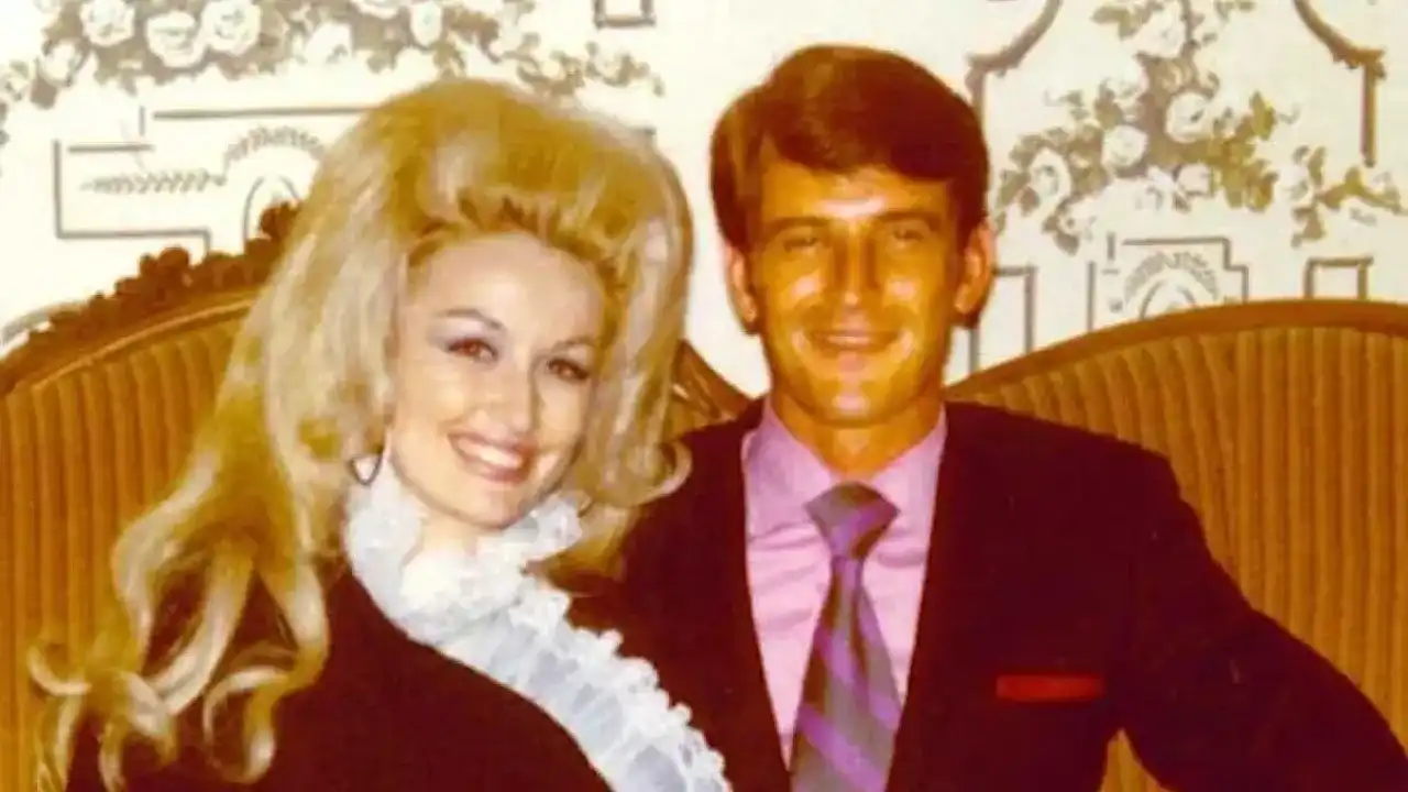 Carl Dean, le mari dévoué de Dolly Parton et source d'inspiration pour 'Jolene', décède à 82 ans
