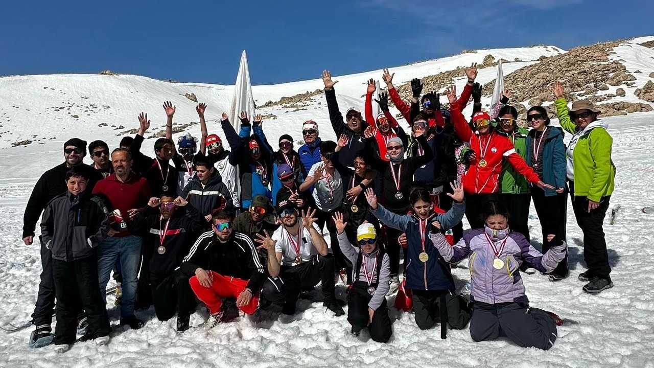بطولة لبنان في تزلج العمق لكافة الفئات