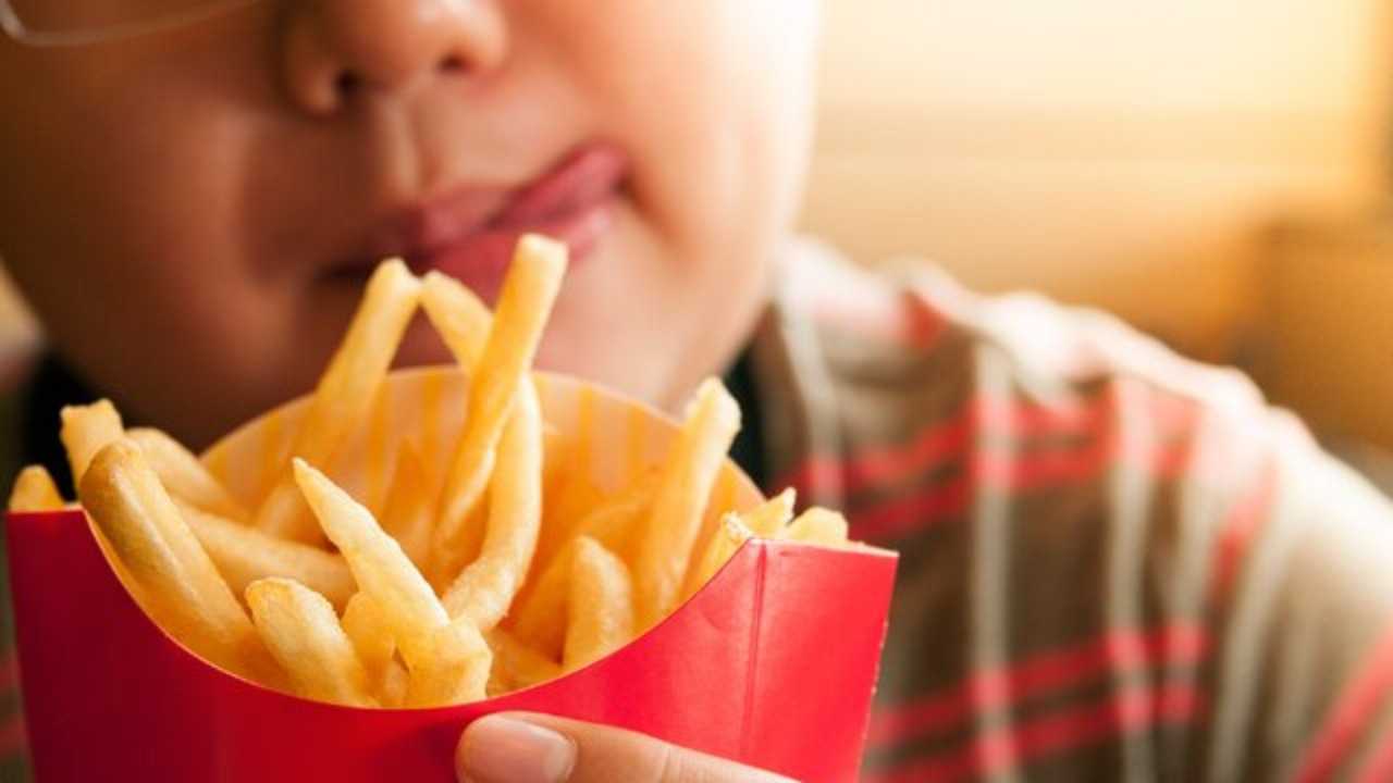 Five Minutes of Junk Food Ads Can Prompt Kids to Overeat