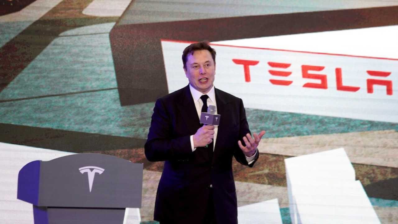 إيلون ماسك يعلن عن صفقة بين Samsung وTesla