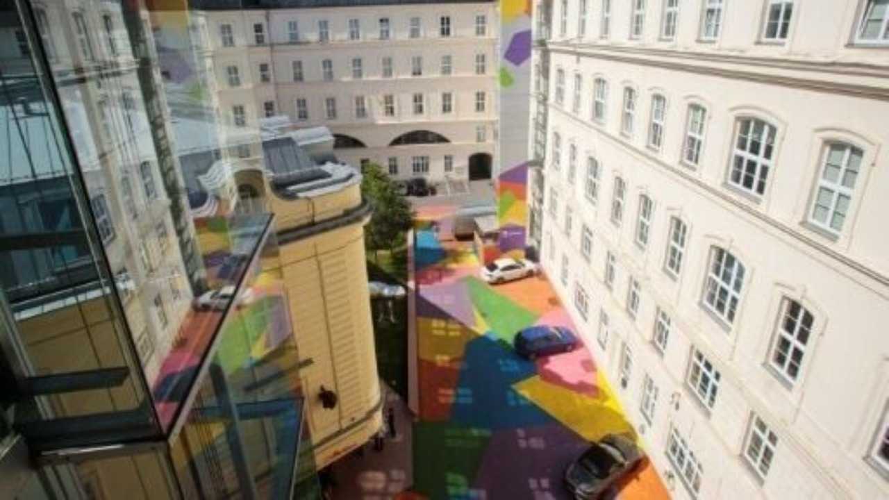 Keeping cool with colours: Vienna museum paints asphalt to fight heat