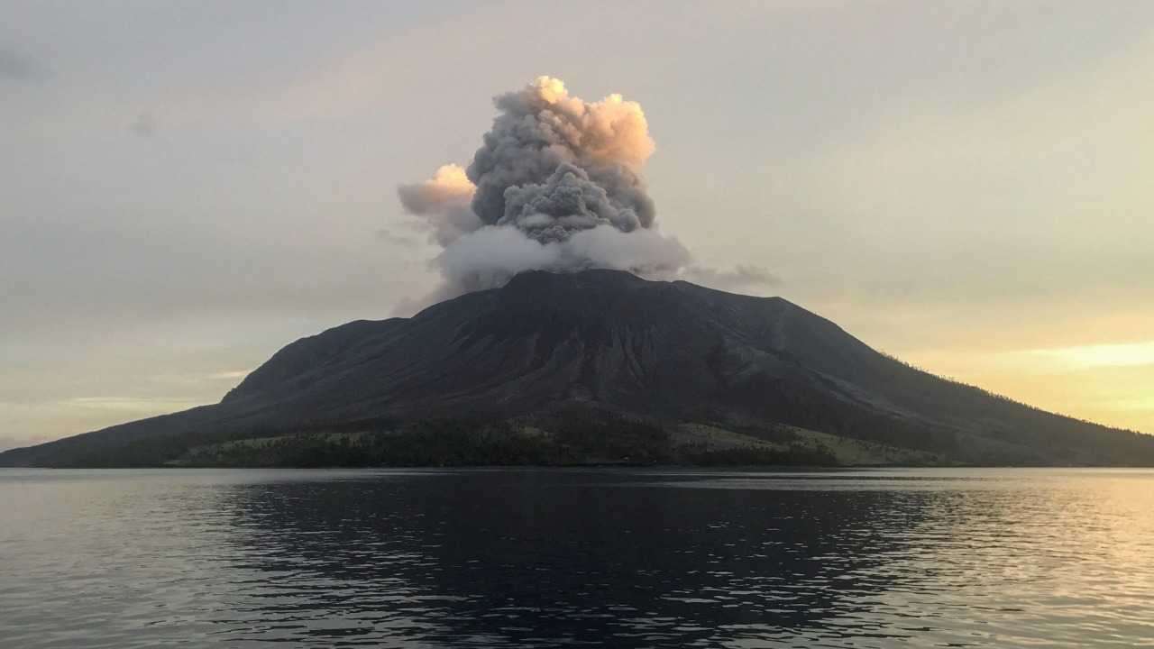 Indonesia raises alert level as volcano near Bali erupts