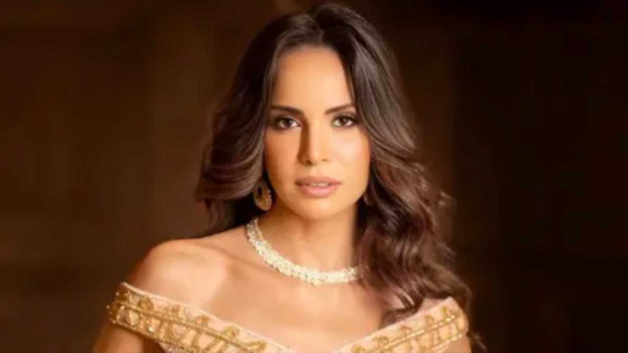 آمال ماهر تدخل المنافسة الصيفية بأغنية تثير الفضول قبل صدورها