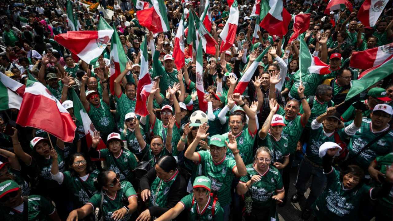 سيك تسجل أكبر موجة بشرية في العالم قبل مونديال 2026