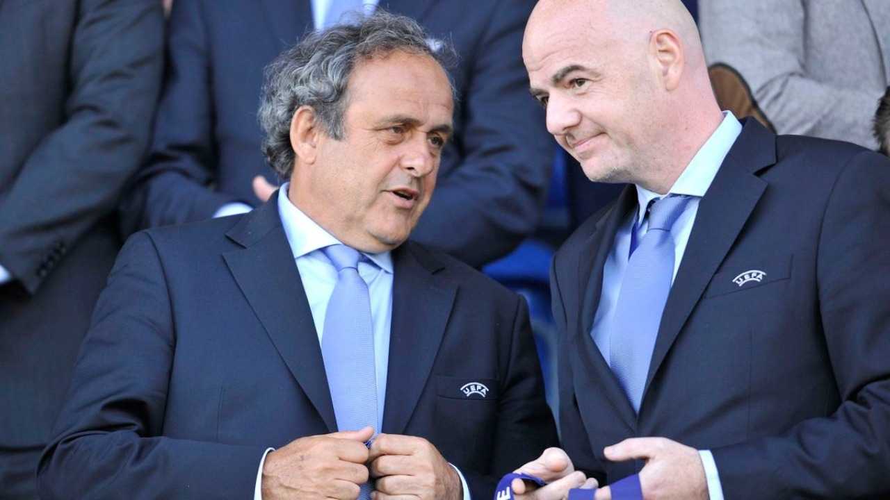 بلاتيني يتقدم بشكوى ضد إنفانتينو بتهمتي الافتراء واستغلال النفوذ
