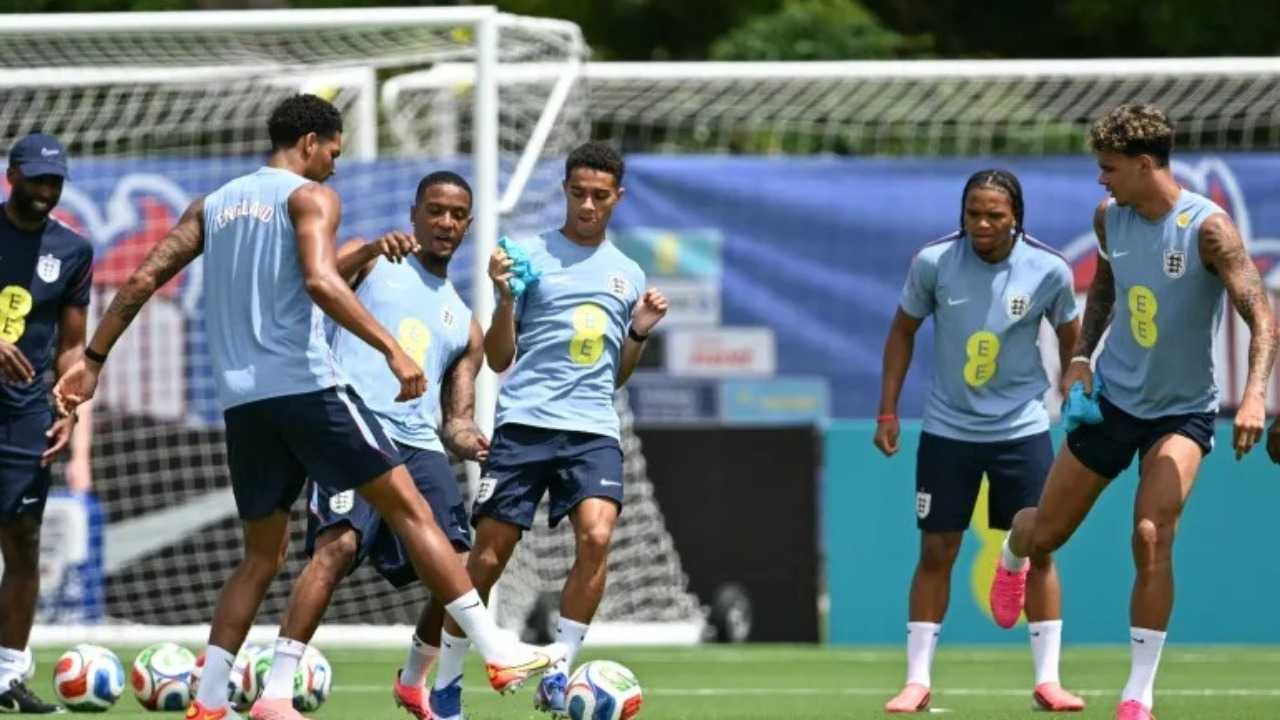 إطلاق نار بالقرب من معسكر منتخب إنكلترا قبل كأس العالم 2026