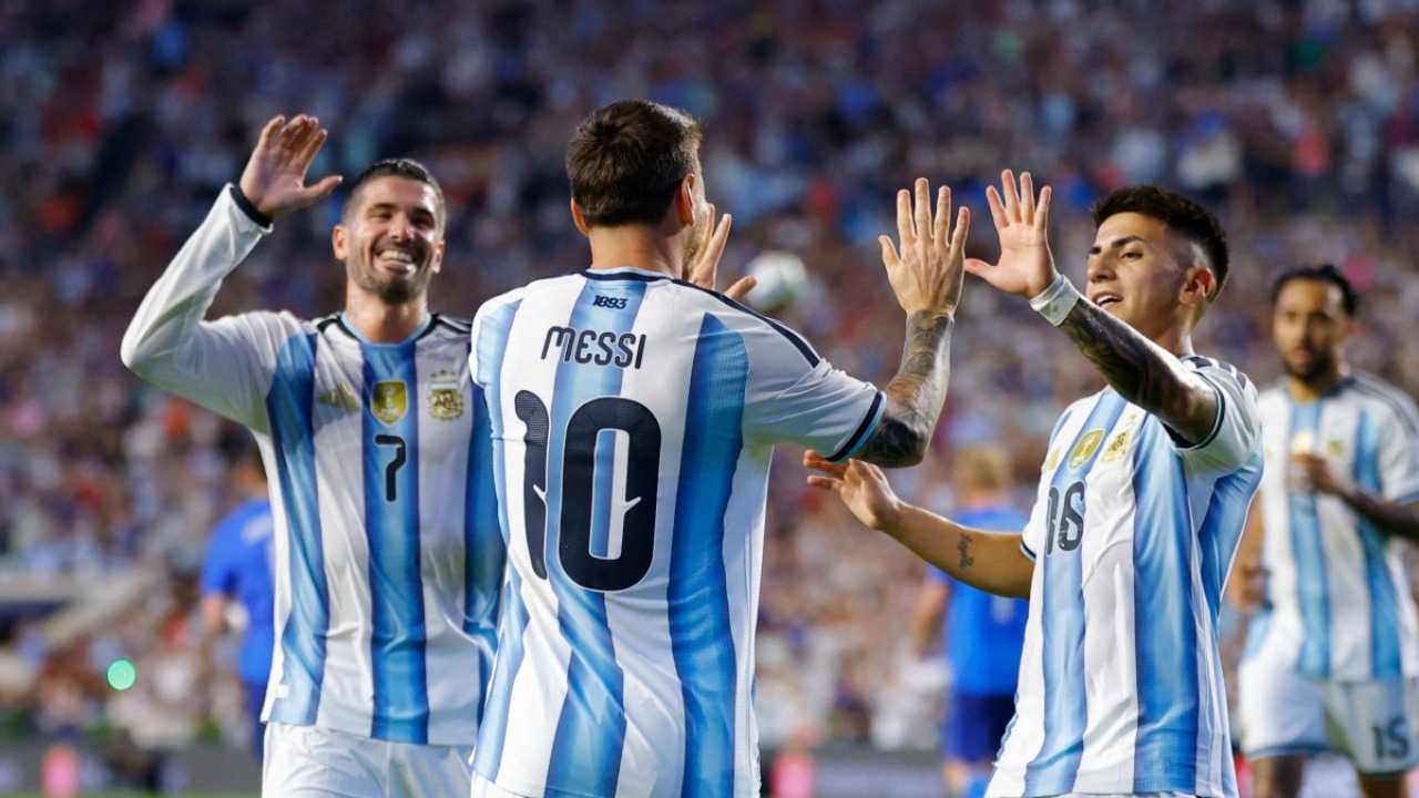ميسي يستعرض مع الأرجنتين قبل أيام من انطلاق كأس العالم 2026