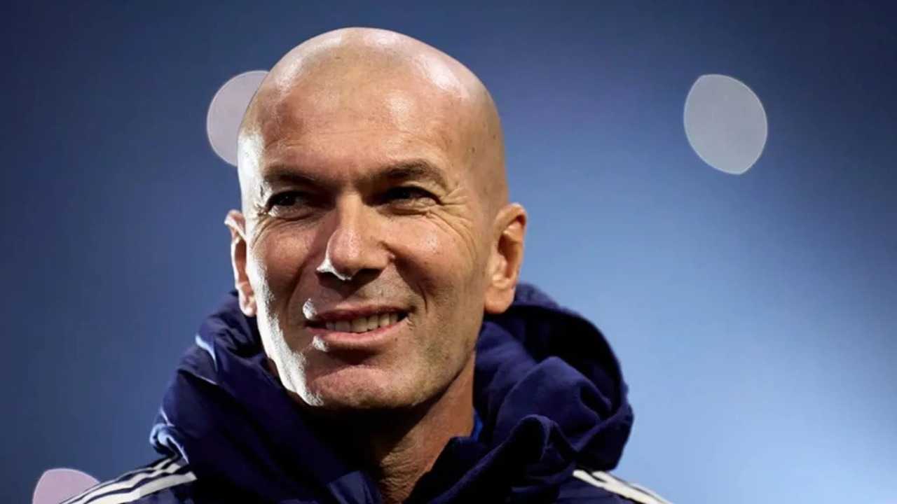 بعد سنوات من الانتظار... زيدان يتولى قيادة المنتخب الفرنسي