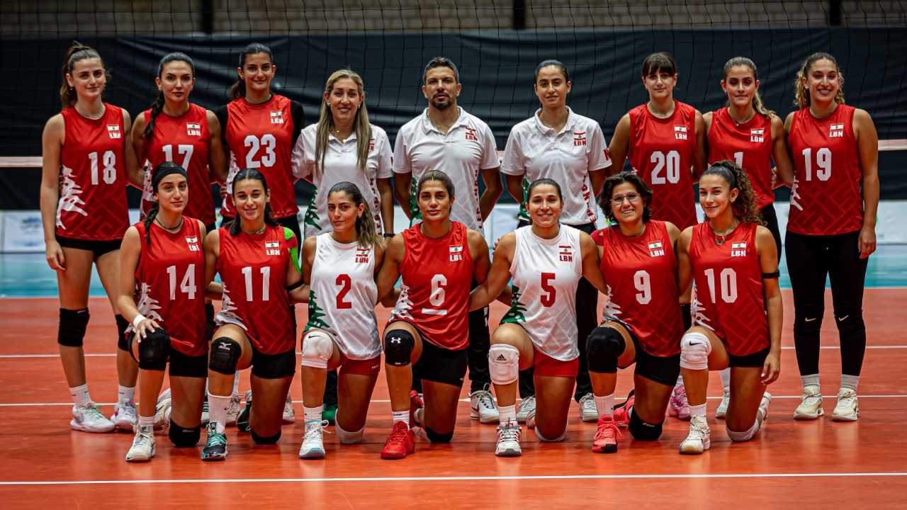 لبنان يفوز على العراق في افتتاح بطولة غرب آسيا للسيدات في الكرة الطائرة